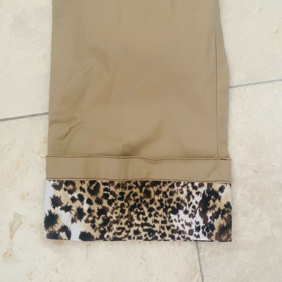 Cache Khaki Capri Pants - Picture 5 of 7